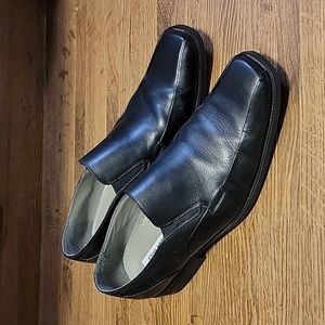 Steve Maddens dress shoes